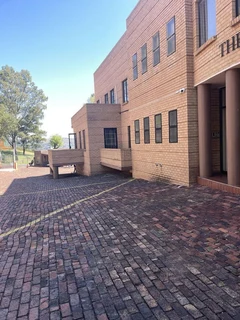 COMMERCIAL PROPERTY FOR SALE IN SOUGHT AFTER BEDFORD GARDENS