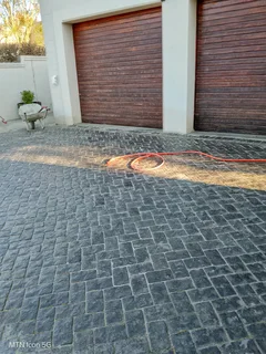 Paving installation