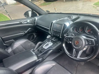 Porsche Cayenne 2016