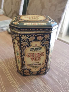 Vintage  tea tin