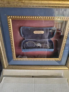 Vintage  collectable  reading  glasses