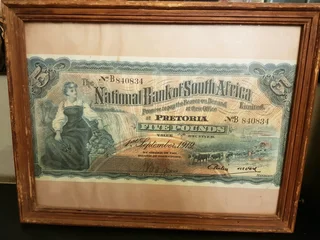 Vintage  picture of  5 pound note  framed.  Large  picture. Call me or WhatsApp me on 0646249766.
