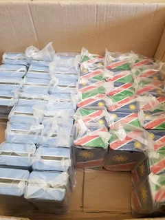 Beautiful  2 in 1 tins.