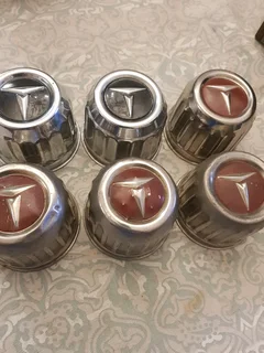 Toyota  Cressida  Centre  Hub Caps.