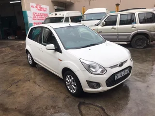 2013 Ford Fiesta Hatchback