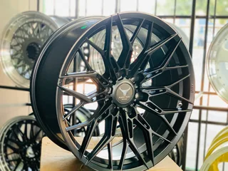 20”6x139 Black Toro mags with 9.0J ET15 marked at R15000 4x4 Bakkie mags #BT340