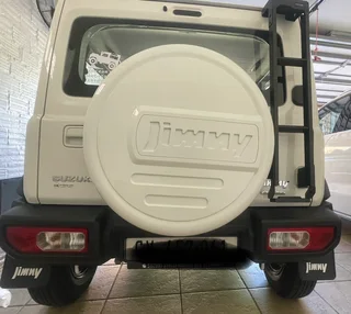 Suzuki Jimny Gen 4 white  Argo spare wheel cover