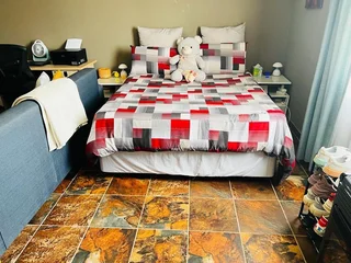 Barchelor to rent in Cosmo City Ext 5 for 3700 pm with parking available 31 Dec 2025