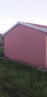 House for sale at Mlungisi location (White House) contact for prce