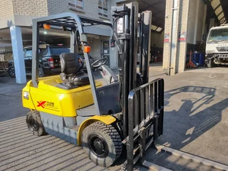 MAJOR PRICE CUTS!! Linde OM XD25 Forklift  - SPOOKY SPECIALS