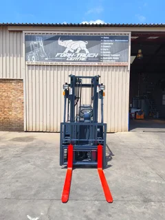 MAJOR PRICE CUTS!!! Nichiyu 1.5T Electric 3 Wheeler Forklift