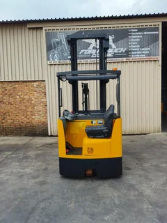 HUGE YEAR END SALE - Hyundai Reach Truck 7.3m Lift