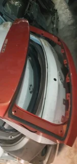 TAIL GATE VW POLO  8