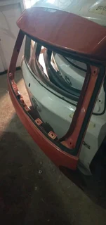 TAIL GATE VW POLO  8