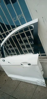 LEFT SIDE FRONT DOOR FORD ECOSPORT