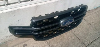 UPPER GRILLE FORD RANGER T9