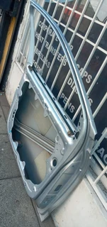 Left Side Front Door Vw Polo Vivo