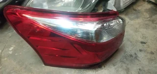 LEFT SIDE BACK LIGHT SUV ISUZU