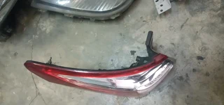 LEFT SIDE BACK LIGHT SUV ISUZU