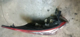 LEFT SIDE BACK LIGHT SUV ISUZU