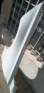 LEFT SIDE FENDER  BMW F31