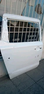 RIGHT SIDE SLIDING DOOR KIA SEDONA