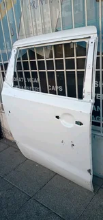 RIGHT SIDE SLIDING DOOR KIA SEDONA