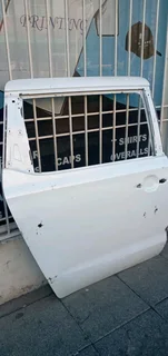 RIGHT SIDE SLIDING DOOR KIA SEDONA