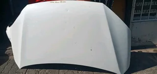 BONNET TOYOTA URBAN CRUISER