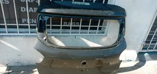 TAIL GATE RENAULT KWID