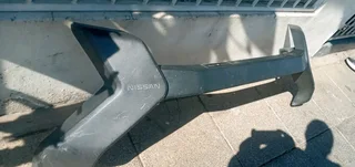 FRONT CENTER BUMPER NISSAN NAVARA