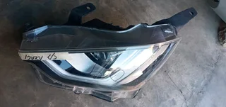 LEFT SIDE XENON HEADLIGHT ISUZU