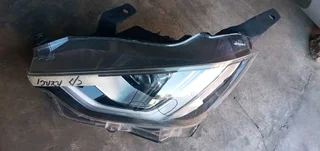 LEFT SIDE XENON HEADLIGHT ISUZU
