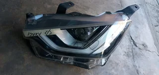 LEFT SIDE XENON HEADLIGHT ISUZU