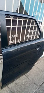 LEFT SIDE BACK DOOR FORD EVEREST