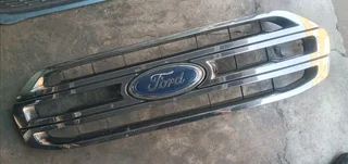 Upper Grille Ford Everest Chrome