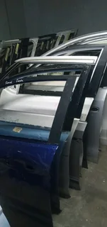 ALL CAR LEFT SIDE FRONT DOORS