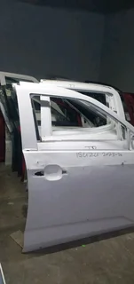 ALL CAR RIGHT SIDE FRONT DOORS