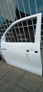 DOUBLE CAB LEFT SIDE FRONT DOOR TOYOTA HILUX LEGEND