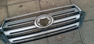 UPPER GRILLE TOYOTA LAND CRUISER