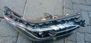 RIGHT SIDE HEADLIGHT TOYOTA FORTUNER GD6 NEW SHAPE