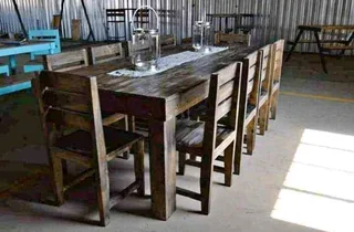 10 seater stunning dining table with chairs available for cash on delivery
