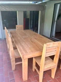 8 seater stunning dining table with chairs and bench available for cash on delivery
