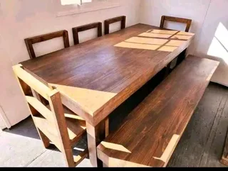 8 seater stunning dining table with chairs and bench available for cash on delivery