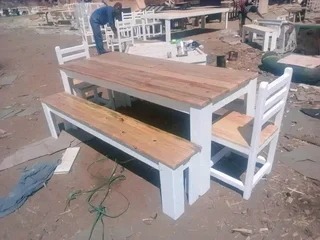 8 seater stunning dining table with chairs and bench available for cash on delivery