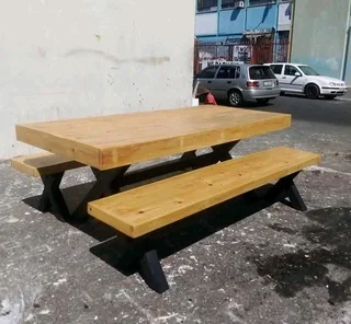 8 seater stunning crossleg dining table with benches available for cash on delivery