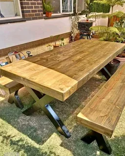 8 seater stunning dining table with chairs available for cash on delivery