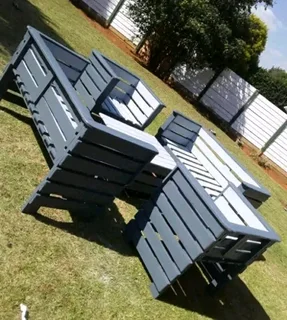 2x2 doubles and 1x2 single seater with coffee table available for cash on delivery