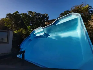 Fibreglass swimming pools