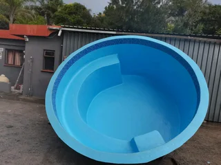 Fibreglass swimming pools